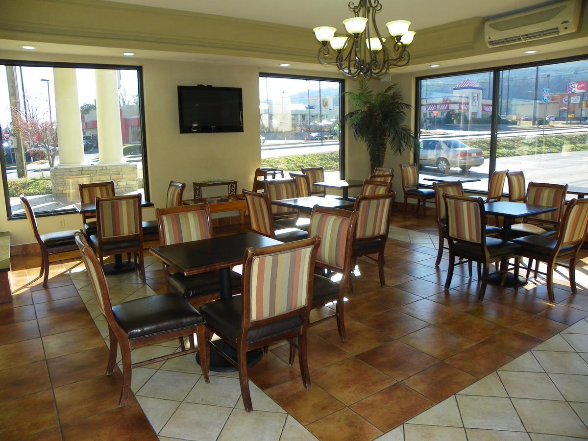 Days Inn By Wyndham Dalton Exterior photo